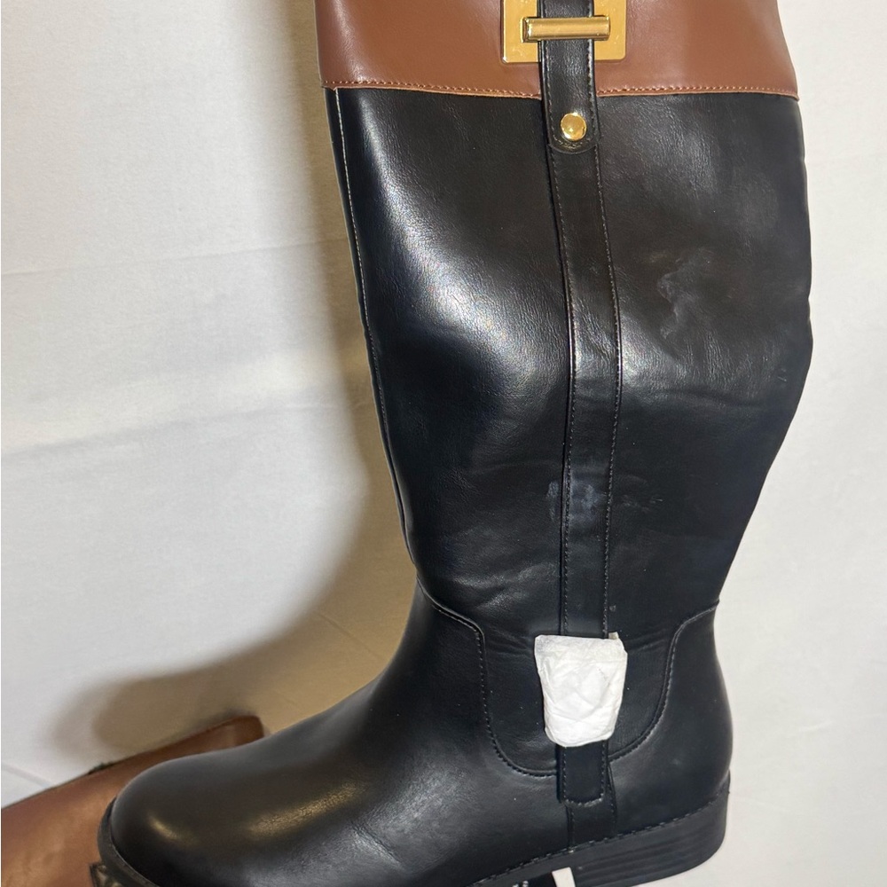 NEW IN BOX Karen Scott Black and Brown Heeled Boots